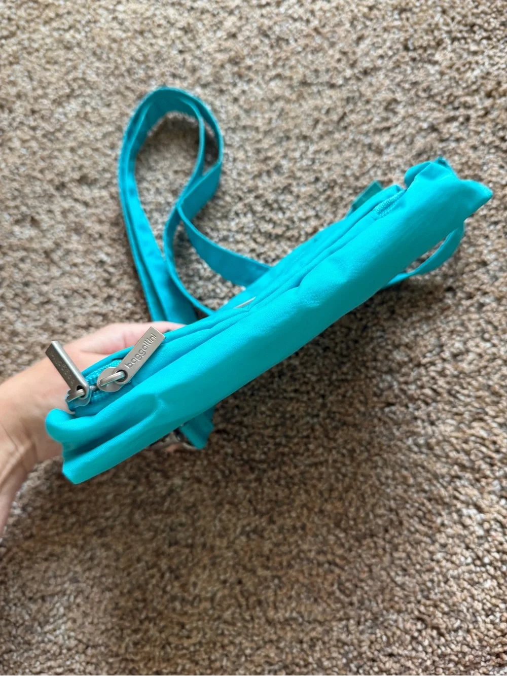 BAGGALLINI Bright Teal Turquoise Small Nylon Zippered Crossbody Shoulder Bag
